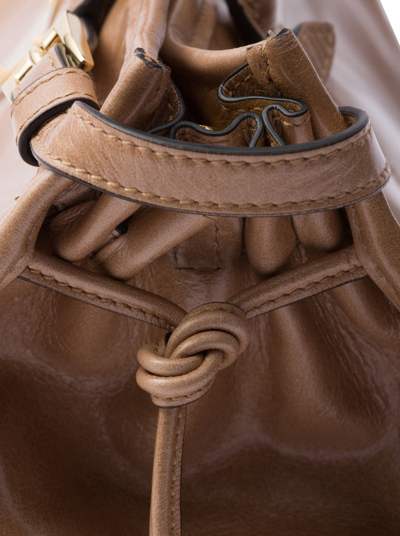 MEDIUM LEATHER HANDBAG