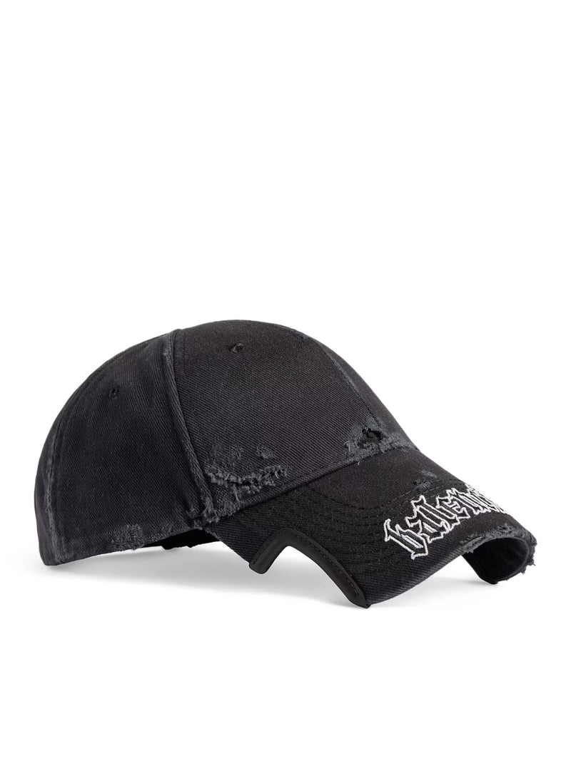 BLACKLETTER SCRIPT HAT IN BLACK DELAVE