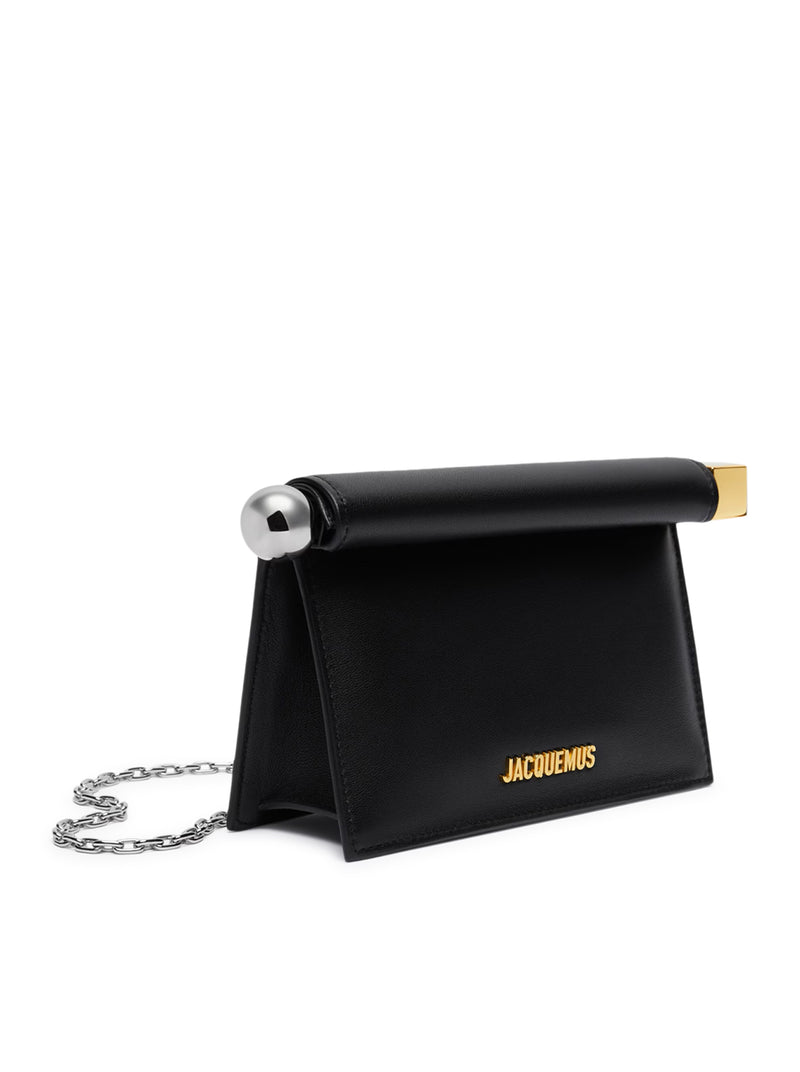 LA PETITE POCHETTE ROND CARRE`