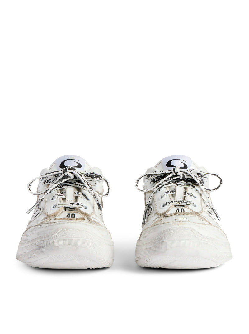 HAMPTONS MEDIUM WORN-OUT SNEAKER