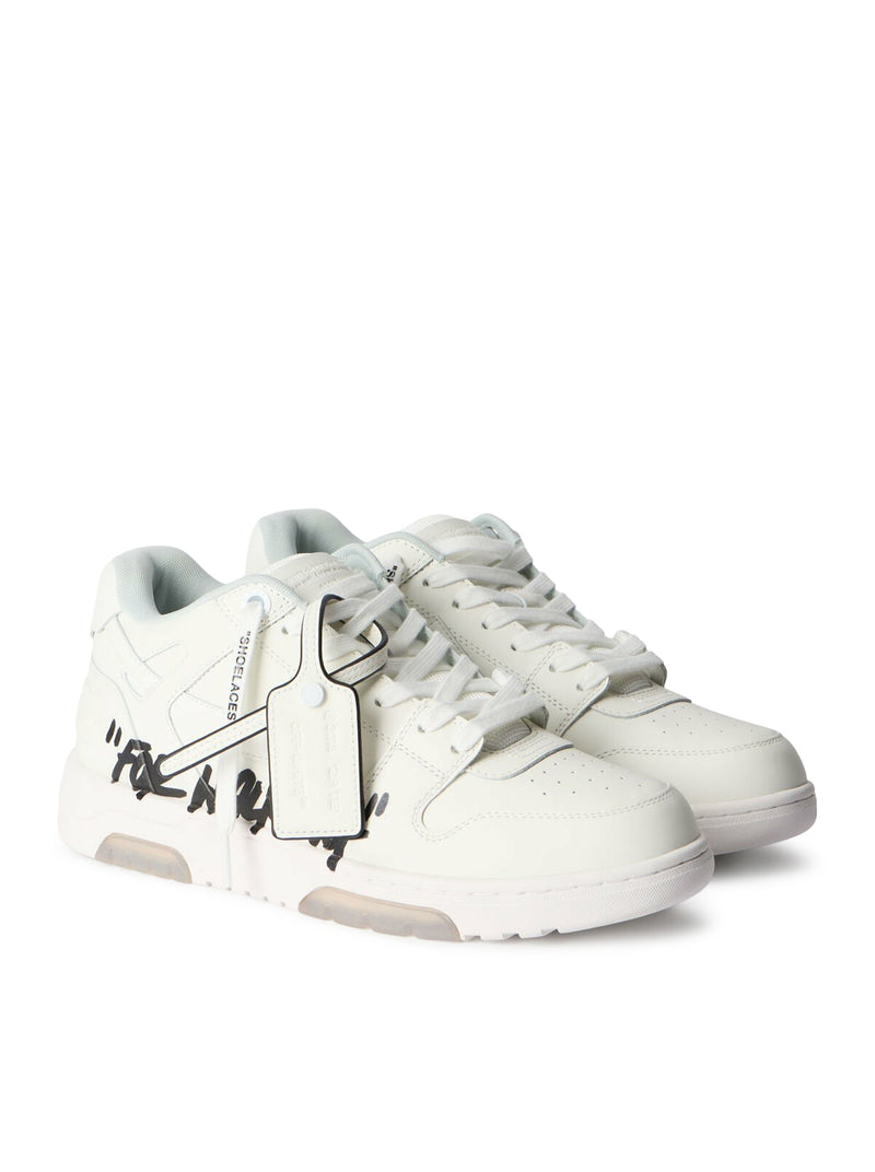 SNEAKERS OUT OF OFFICE FOR WALKING