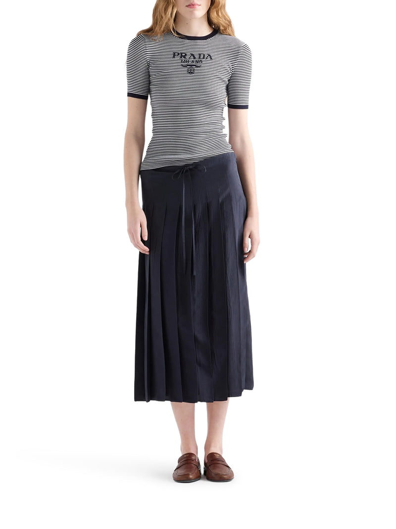 CREW NECK SILK SWEATER