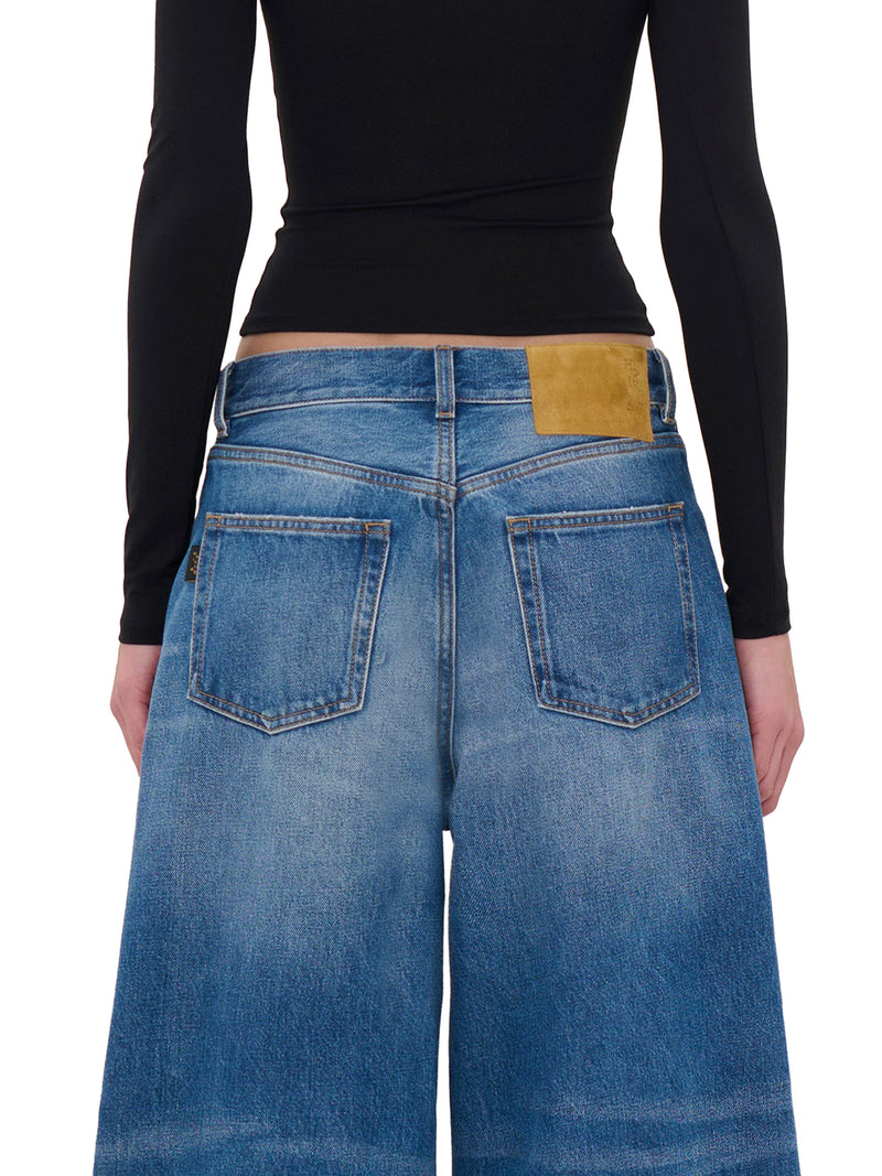 BETHANY FLUID DENIM JEANS WITH A BOYFRIEND FIT