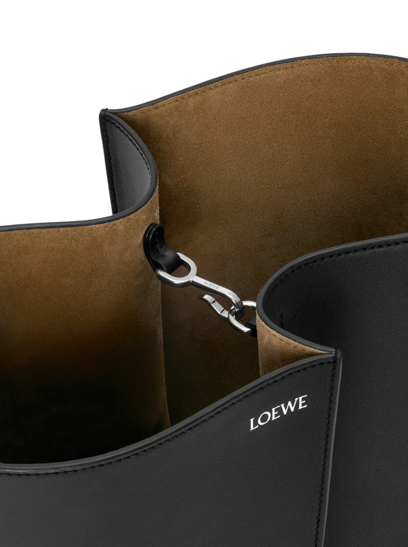 BILBAO MEDIUM BUCKET BAG IN SMOOTH CALFSKIN
