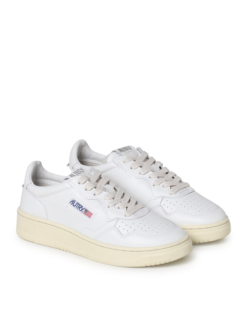 MEDALIST LOW SNEAKERS IN WHITE LEATHER