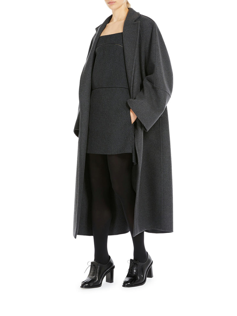 Oversized wool and cashmere coat