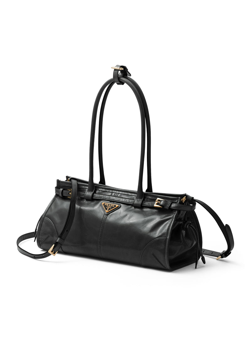 Medium leather handbag