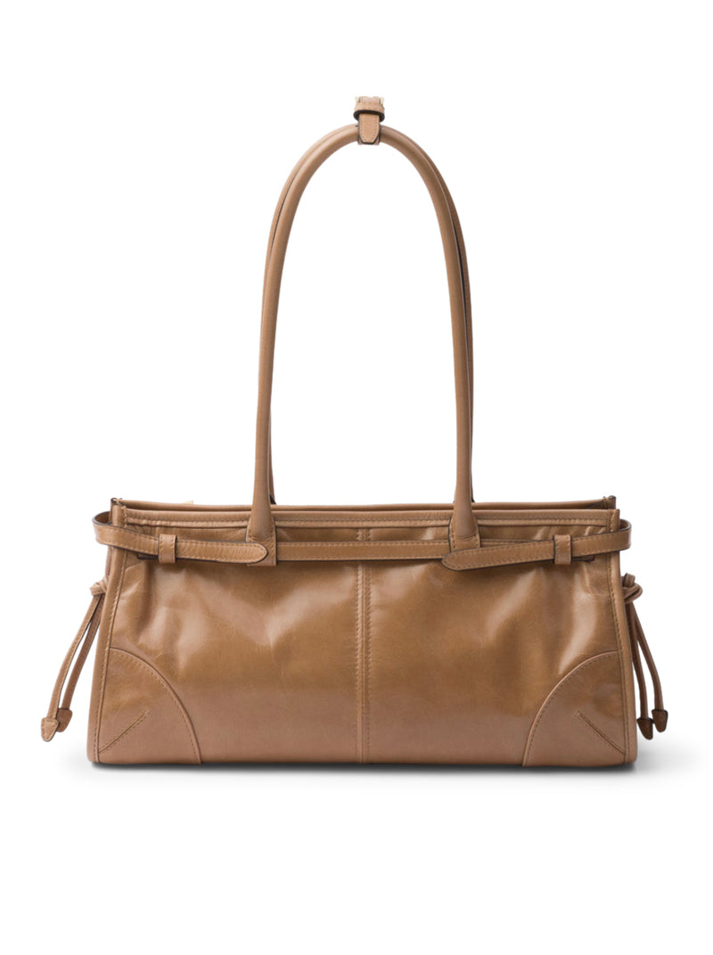 Medium leather handbag