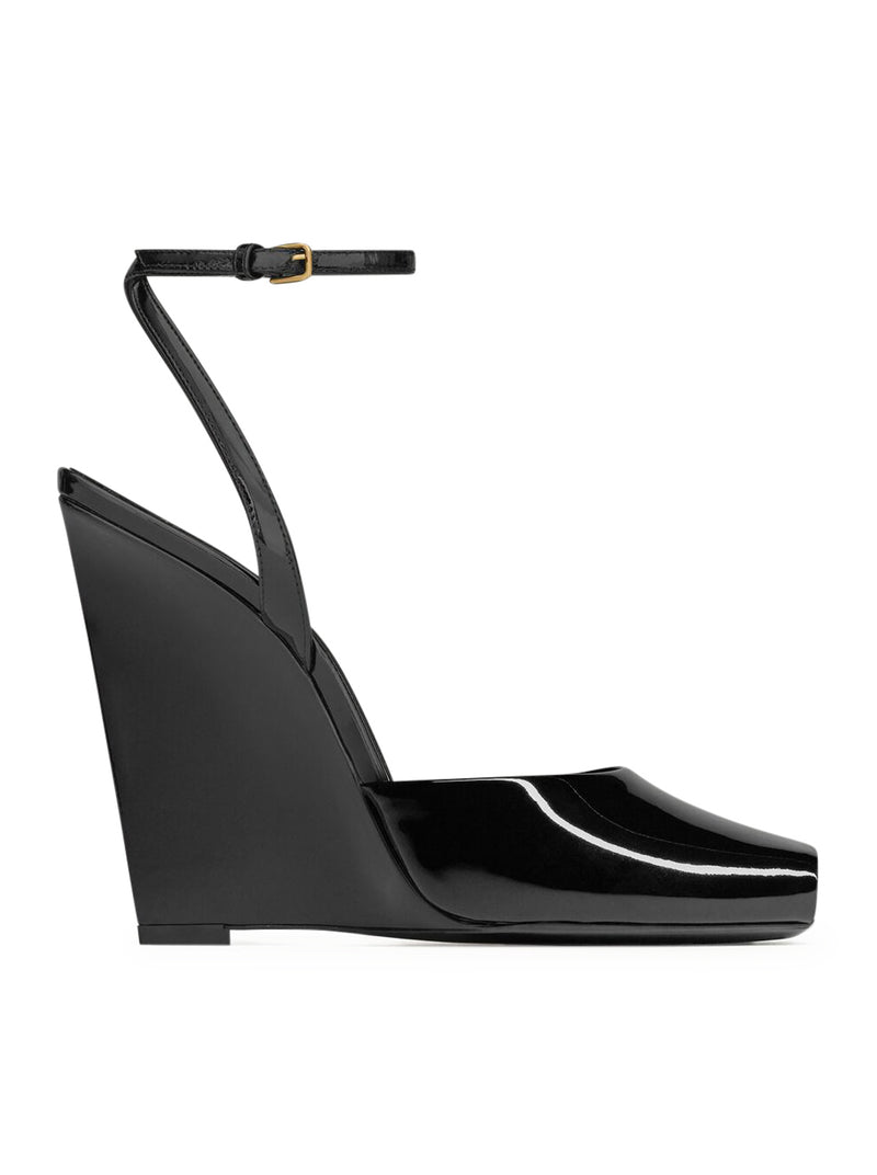 LA SCANDALE PATENT LEATHER WEDGES