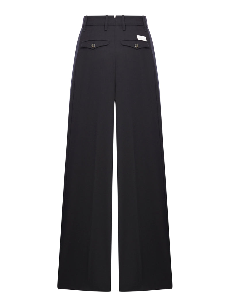 trousers with two pleats