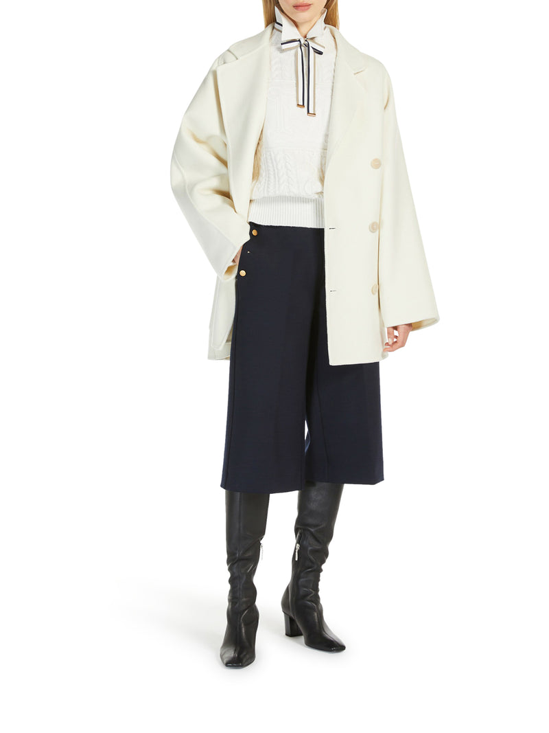 SHORT WOOL AND CASHMERE COAT