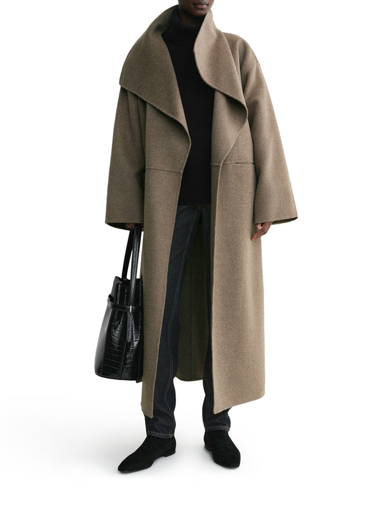 SIGNATURE WOOL AND CASHMERE COAT