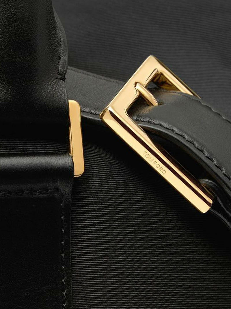 RECYCLED NYLON TRAVEL BAG