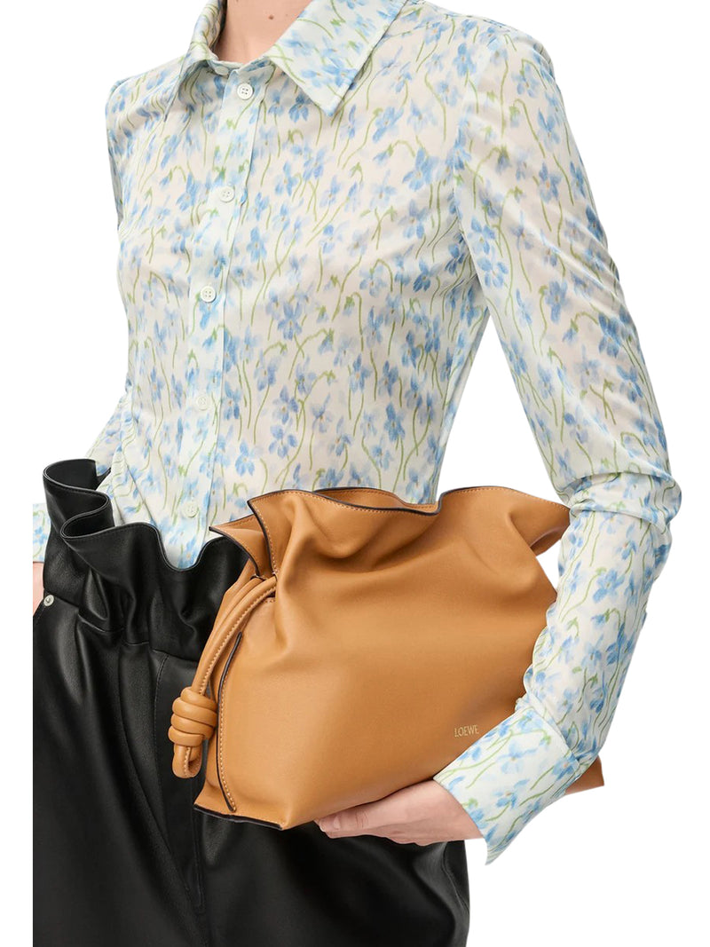 MEDIUM FLAMENCO CLUTCH IN NAPPA