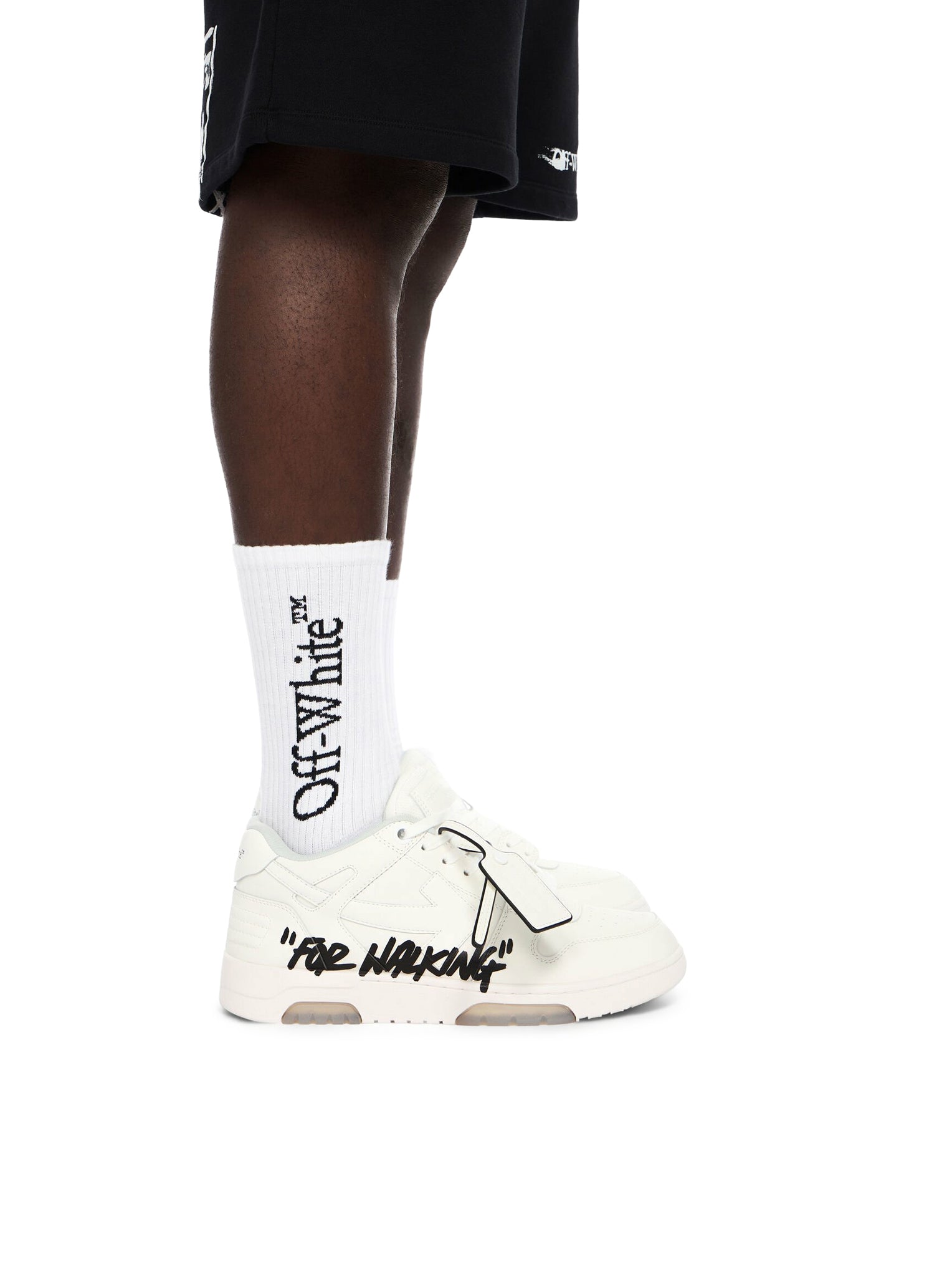 SNEAKERS OUT OF OFFICE FOR WALKING