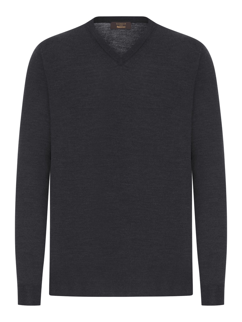V-NECK SWEATER IN FINE COMBED WOOL