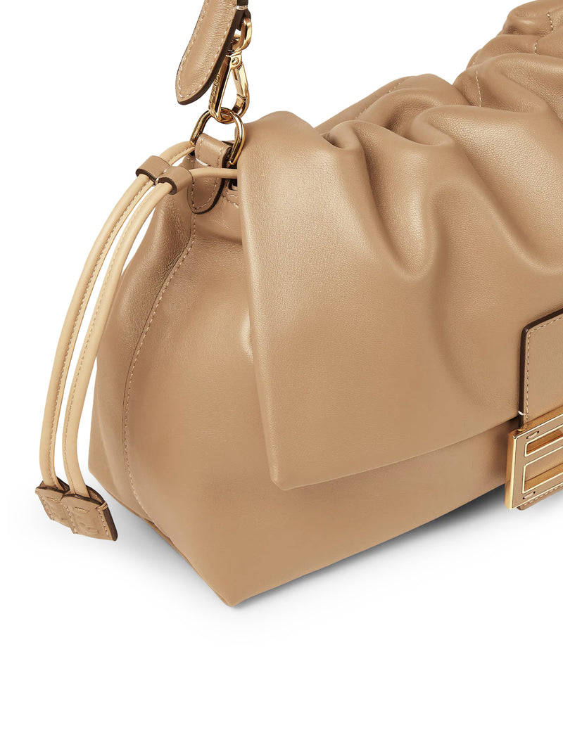 LARGE BAGUETTE MOM BAG IN NAPPA