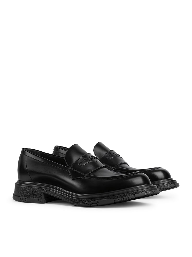 LOAFER WITH TONE-ON-TONE LOGO
