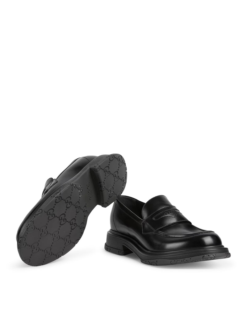 LOAFER WITH TONE-ON-TONE LOGO
