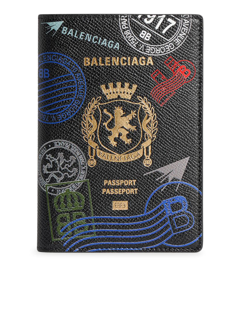 MEN`S PASSPORT CASE IN BLACK/MULTICOLOR