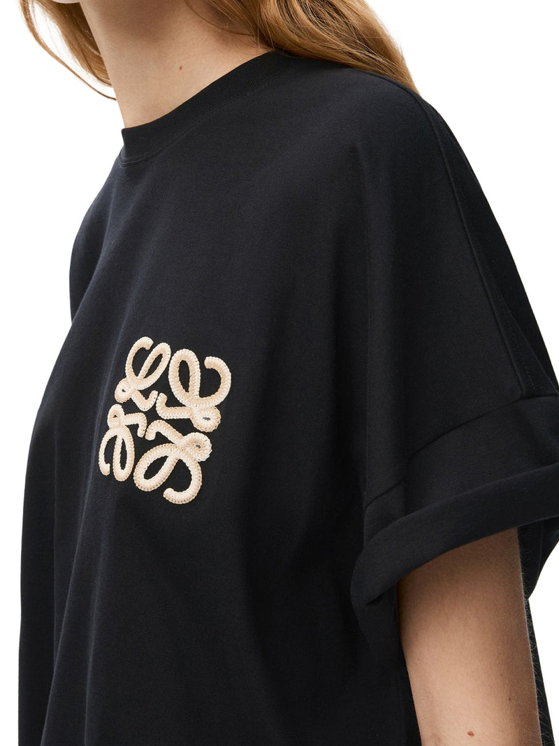 COTTON T-SHIRT WITH A BOXY FIT