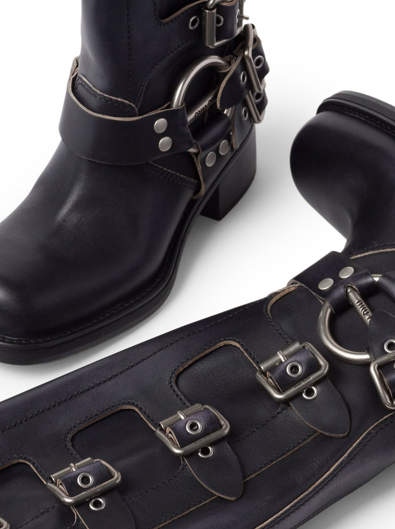 LEATHER BOOTS