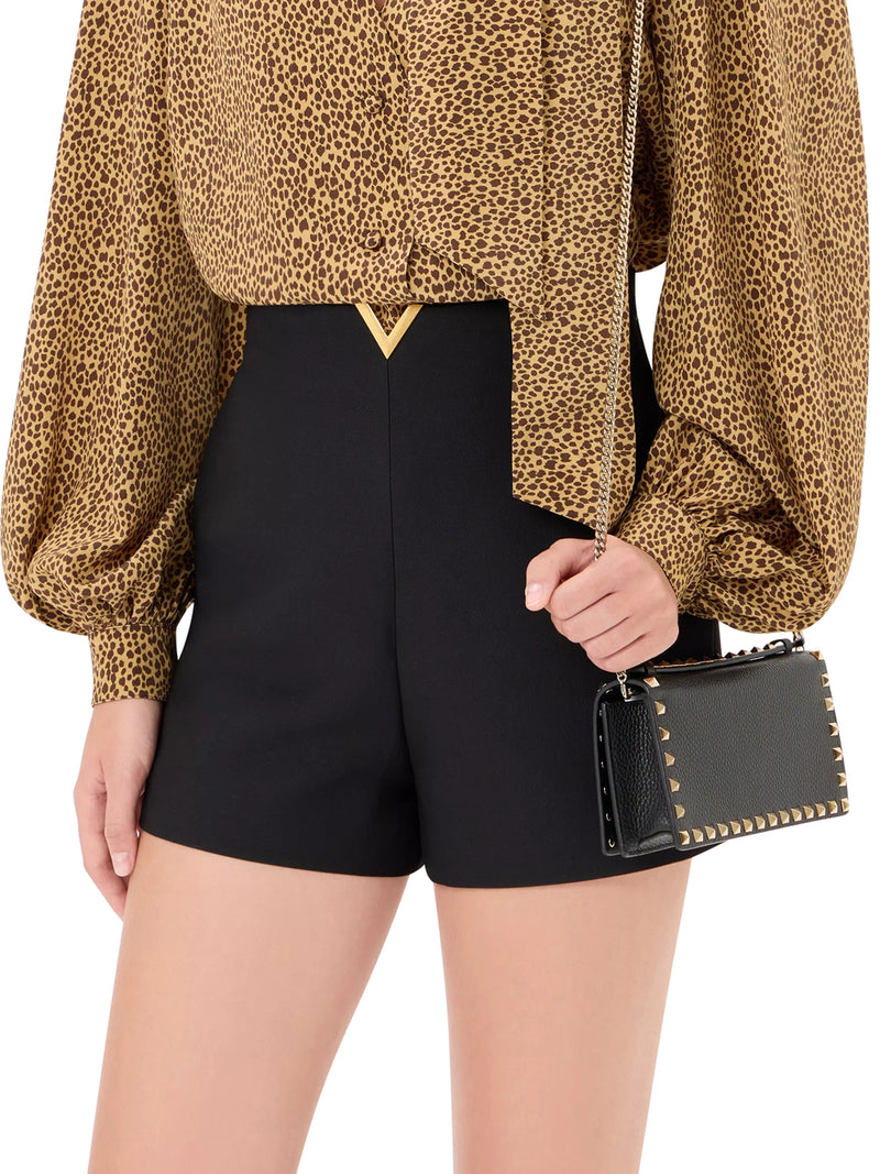 ROCKSTUD CHAIN WALLET IN GARNET CALFSKIN
