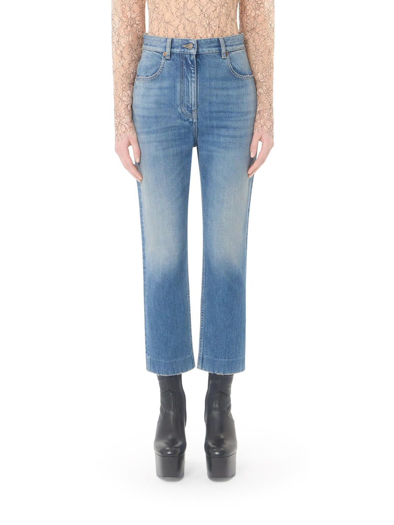 LIGHT WASH DENIM FLARED LEG CROPPED JEANS