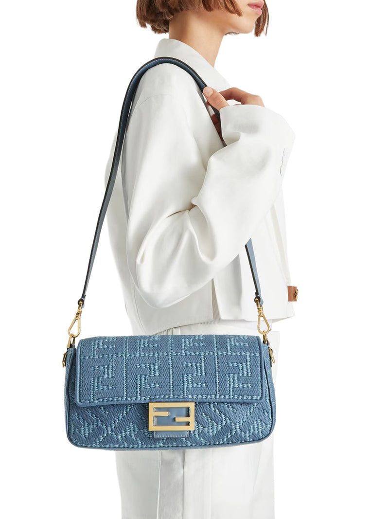 BAGUETTE BAG IN WOVEN RAFFIA WITH BLUE FF EMBROIDERY