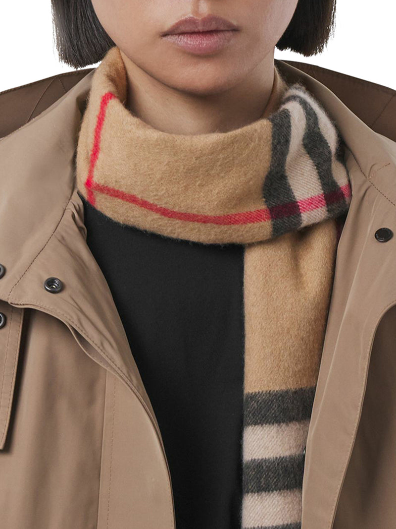 Burberry Check Wool And Cashmere Scarf in Red - Burberry